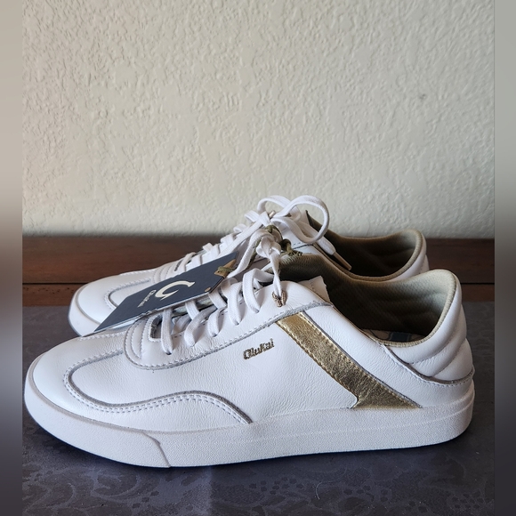 OluKai Hā‘upu Women’s Full-Grain Leather Sneakers - Picture 4 of 7